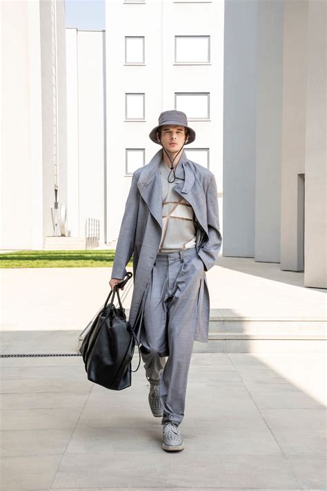 armani buona qualità